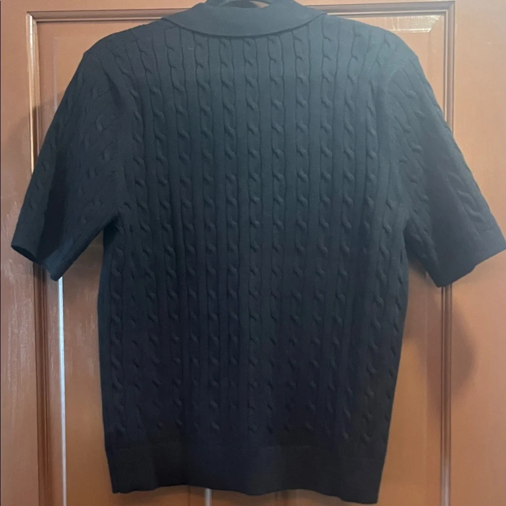 Elegant Black Cable Knit V-Neck Sweater - Picture 4 of 4